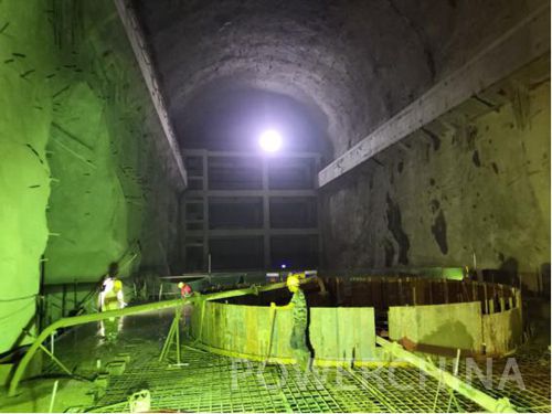 二分局博瓦项目厂房1号机混凝土浇筑至发电机层