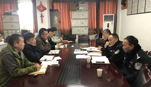 都江堰市国保大队检查组到基地建设管理处督查内保工作