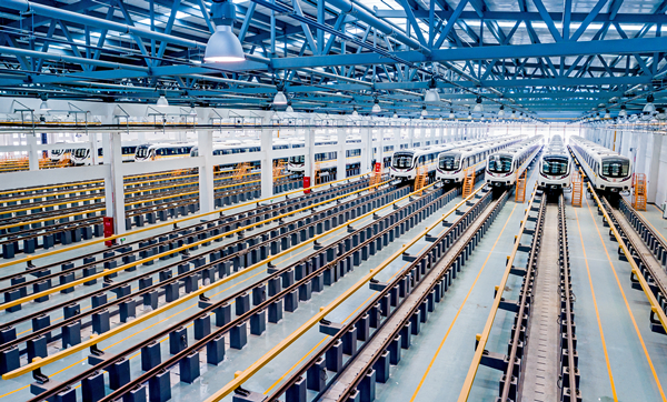 武汉市轨道交通11号线长岭山车辆段库内轨排